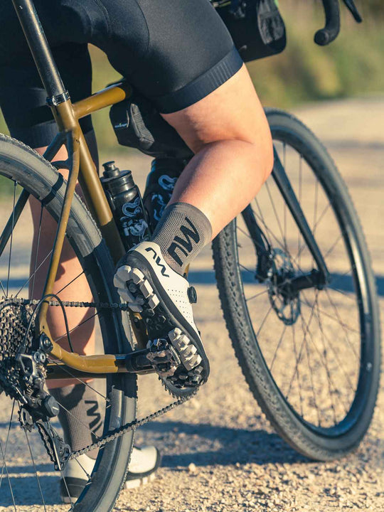 Buty rowerowe NORTHWAVE Hammer Plus jasny szary - Adventure Sports
Buty rowerowe NORTHWAVE Hammer Plus jasny szary - Adventure Sports