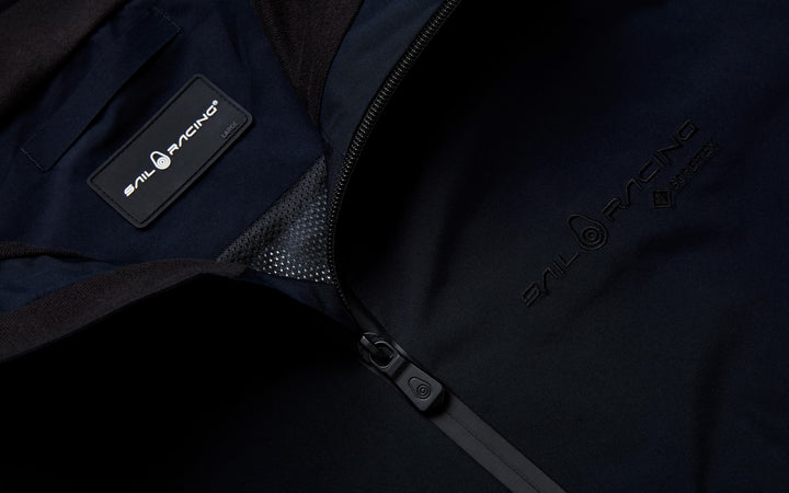 Kurtka z membraną Sail Racing GORE TEX HOODED JACKET granatowa
Kurtka z membraną Sail Racing GORE TEX HOODED JACKET granatowa