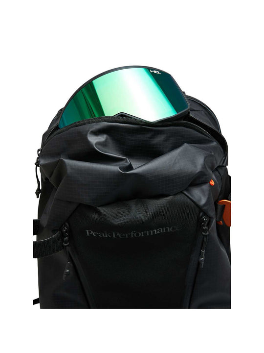 Plecak PEAK PERFORMANCE Vertical Ski Backpack 25L czarny
Plecak PEAK PERFORMANCE Vertical Ski Backpack 25L czarny
