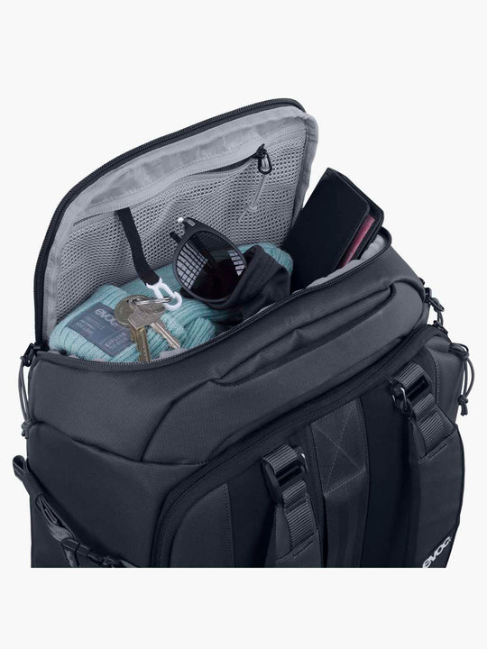 Plecak EVOC Athlete Backpack 30 carbon grey - black
Plecak EVOC Athlete Backpack 30 carbon grey - black
