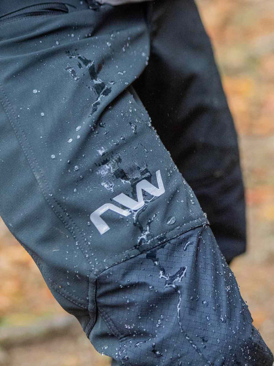Spodnie rowerowa NORTHWAVE Bomb Winter Pants czarny
Spodnie rowerowa NORTHWAVE Bomb Winter Pants czarny