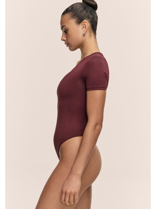 Body CASALL Studio Body Short Sleeve kolor bordowy
Body CASALL Studio Body Short Sleeve kolor bordowy
