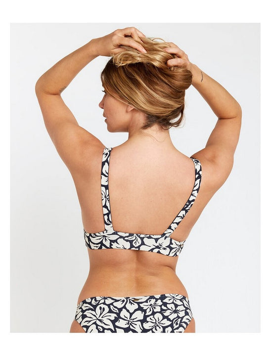 Stanik kąpielowy RIP CURL Las Flores Revo Halter granatowy
Stanik kąpielowy RIP CURL Las Flores Revo Halter granatowy