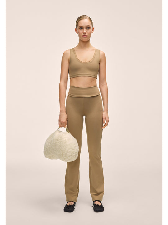 Spodnie damskie CASALL Sublime Folded Flare Pants kolor brązowy
Spodnie damskie CASALL Sublime Folded Flare Pants kolor brązowy