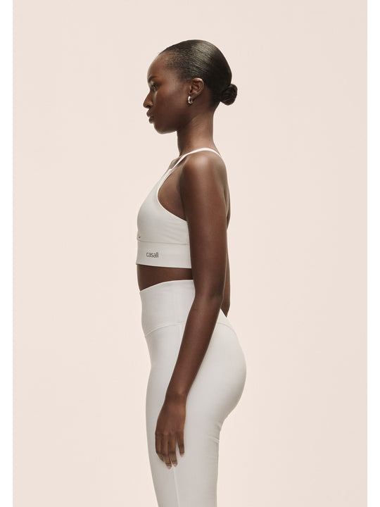 Stanik treningowy CASALL Wrap Sports Bra biały kolor biały
Stanik treningowy CASALL Wrap Sports Bra biały kolor biały