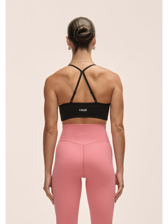Stanik Casall Sleek Strappy Sports Bra kolor czarny
Stanik Casall Sleek Strappy Sports Bra kolor czarny