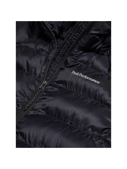 Kurtka damska PEAK PERFORMANCE Tomic Insulated Hood Jacket czarna
Kurtka damska PEAK PERFORMANCE Tomic Insulated Hood Jacket czarna