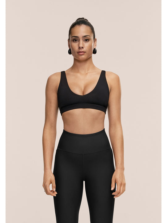 Stanik sportowy CASALL Soft Touch Padded Sports Bra kolor czarny
Stanik sportowy CASALL Soft Touch Padded Sports Bra kolor czarny