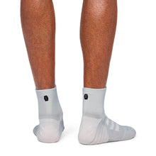 Skarpety do biegania On Performance Mid Sock szary
Skarpety do biegania On Performance Mid Sock szary
