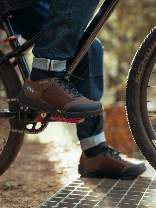 Buty rowerowe NORTHWAVE MULTICROSS MID GTX czarny
Buty rowerowe NORTHWAVE MULTICROSS MID GTX czarny