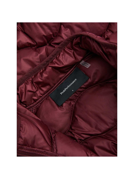 Kurtka puchowa damska PEAK PERFORMANCE Helium Down Jacket bordowa
Kurtka puchowa damska PEAK PERFORMANCE Helium Down Jacket bordowa