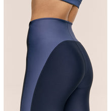 Legginsy treningowe damskie CASALL Shaped Block High Waist Tights kolor granatowy
Legginsy treningowe damskie CASALL Shaped Block High Waist Tights kolor granatowy