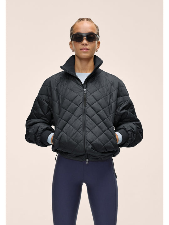 Kurtka damska CASALL Nordic Quilted Jacket kolor czarny
Kurtka damska CASALL Nordic Quilted Jacket kolor czarny