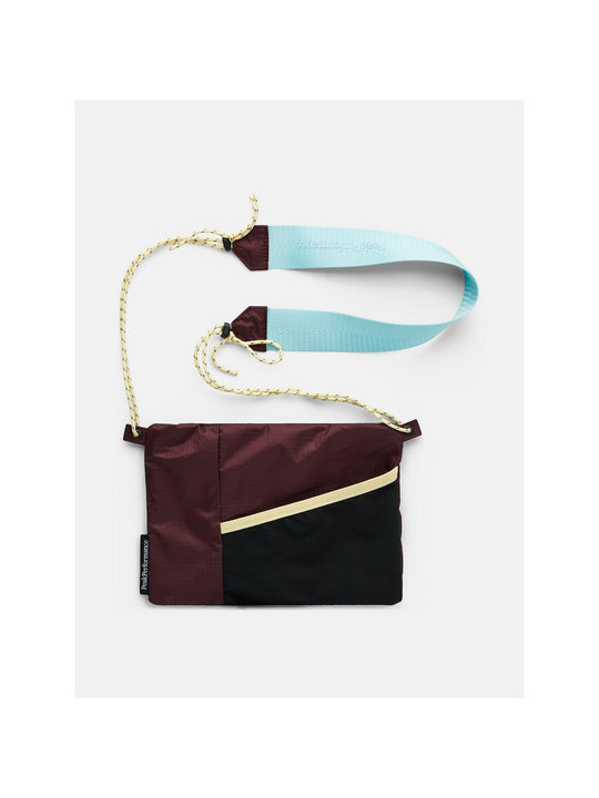 Torebka PEAK PERFORMANCE Accessory Bag bordowa
Torebka PEAK PERFORMANCE Accessory Bag bordowa