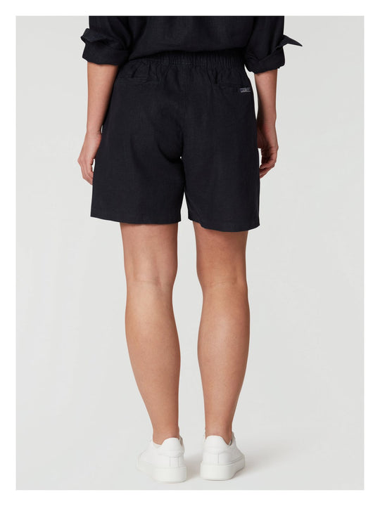 Szorty damskie SAIL RACING W Drift Linen Shorts granatowe
Szorty damskie SAIL RACING W Drift Linen Shorts granatowe