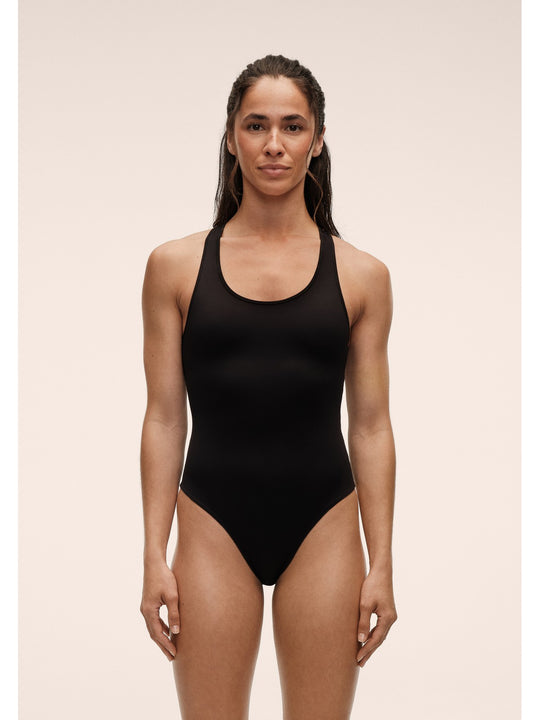 Body damskie CASALL Racerback Mesh Back Body czarne
Body damskie CASALL Racerback Mesh Back Body czarne