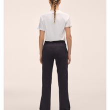 Spodnie damskie CASALL Daily Woven Pant kolor czarny
Spodnie damskie CASALL Daily Woven Pant kolor czarny