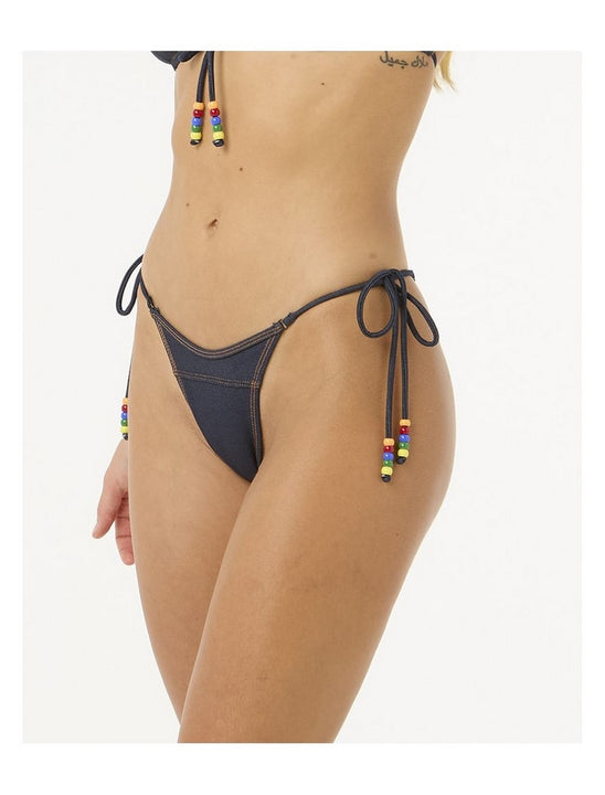 Majtki kąpielowe RIP CURL Dalias Denim Tie Side Skimpy niebieskie
Majtki kąpielowe RIP CURL Dalias Denim Tie Side Skimpy niebieskie
