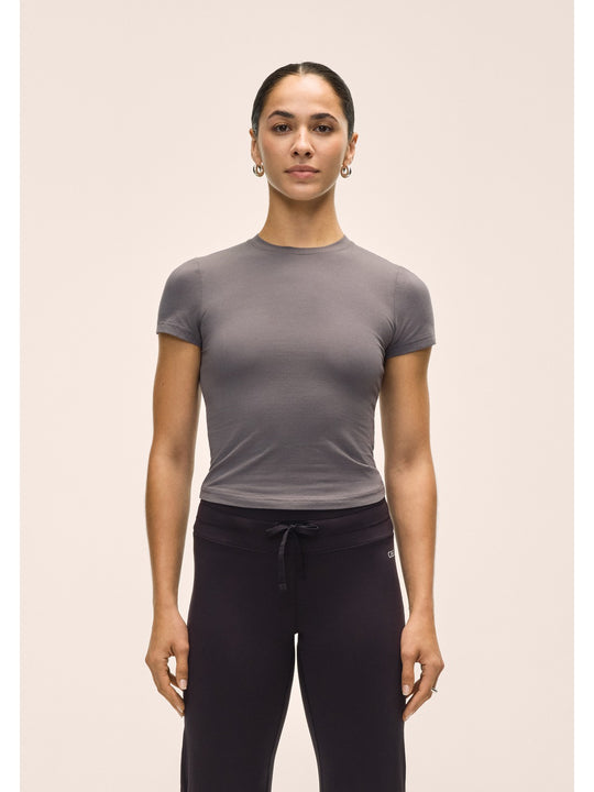Koszulka treningowa damska CASALL Cotton Blend Slim Tee kolor szary
Koszulka treningowa damska CASALL Cotton Blend Slim Tee kolor szary