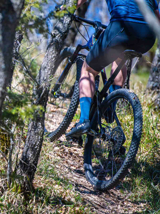 Spodenki rowerowe NORTHWAVE Fast Bibshort - niebieski - Adventure Sports
Spodenki rowerowe NORTHWAVE Fast Bibshort - niebieski - Adventure Sports