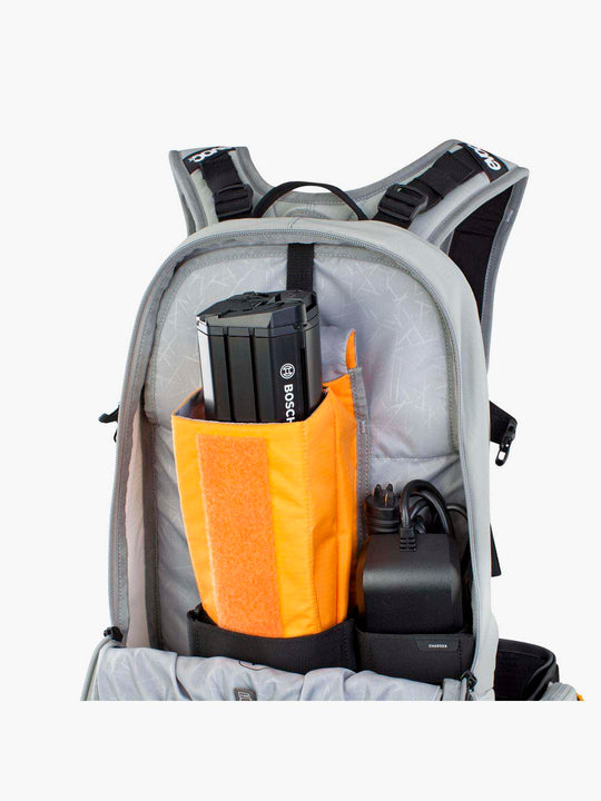 Plecak rowerowy EVOC FR Enduro E-Ride 16 stone - bright orange
Plecak rowerowy EVOC FR Enduro E-Ride 16 stone - bright orange