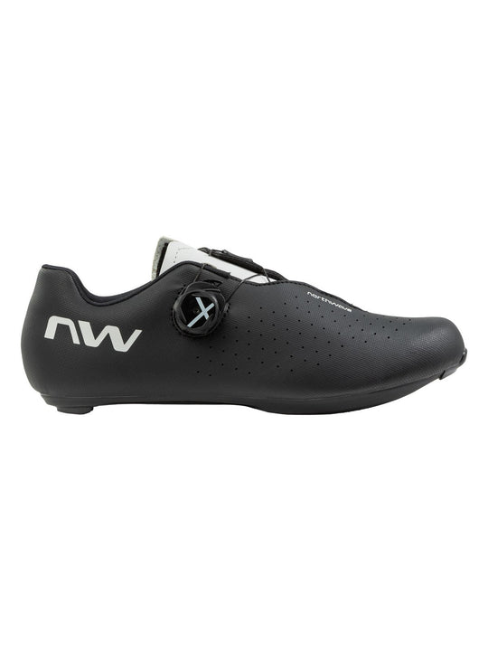 Buty rowerowe NORTHWAVE Sonic Plus Wide czarne
Buty rowerowe NORTHWAVE Sonic Plus Wide czarne