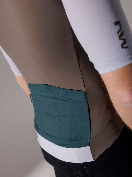 Koszulka rowerowa NORTHWAVE Extreme Evo Jersey S/s brązowa
Koszulka rowerowa NORTHWAVE Extreme Evo Jersey S/s brązowa
