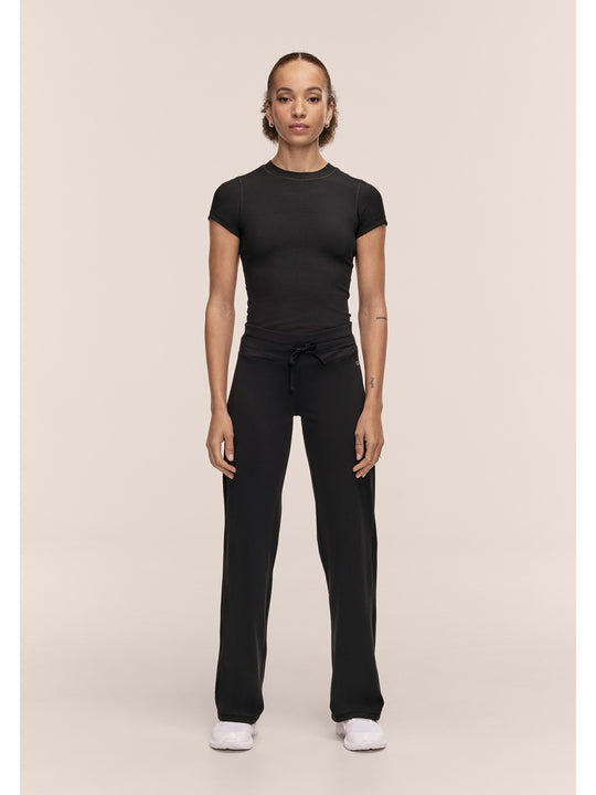 Koszulka damska CASALL Defined Rib Tee kolor czarny
Koszulka damska CASALL Defined Rib Tee kolor czarny