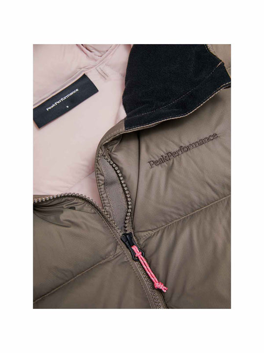 Kurtka puchowa damska PEAK PERFORMANCE Frost Down Puffer Jacket brązowa
Kurtka puchowa damska PEAK PERFORMANCE Frost Down Puffer Jacket brązowa