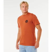Koszulka męska RIP CURL Wettie Passage Icon Tee brązowa
Koszulka męska RIP CURL Wettie Passage Icon Tee brązowa