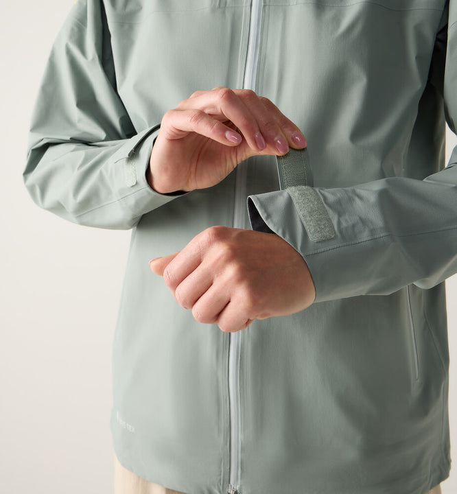 Kurtka HAGLÖFS L.I.M Airak GTX Jacket Women dew green
Kurtka HAGLÖFS L.I.M Airak GTX Jacket Women dew green