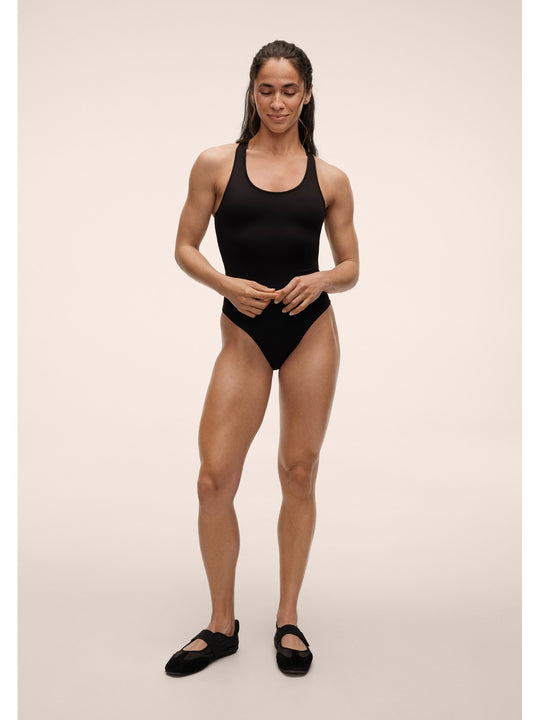 Body damskie CASALL Racerback Mesh Back Body czarne
Body damskie CASALL Racerback Mesh Back Body czarne