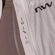 Kurtka rowerowa NORTHWAVE Extreme Light Wind Jacket szara
Kurtka rowerowa NORTHWAVE Extreme Light Wind Jacket szara