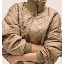 Kurtka damska CASALL Nordic Quilted Jacket kolor brązowy
Kurtka damska CASALL Nordic Quilted Jacket kolor brązowy