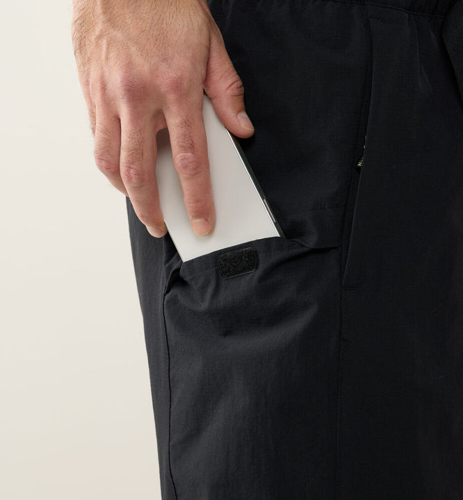 Szorty HAGLÖFS Hede Shorts Men true black
Szorty HAGLÖFS Hede Shorts Men true black