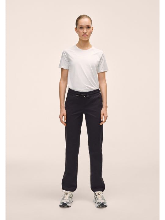 Spodnie damskie CASALL Daily Woven Pant kolor czarny
Spodnie damskie CASALL Daily Woven Pant kolor czarny