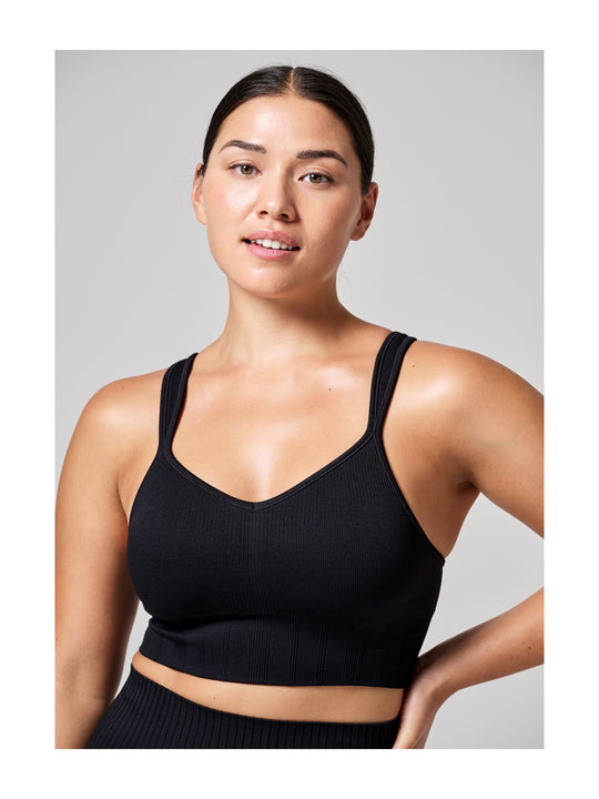 Stanik treningowy CASALL Seamless Rib Padded Sports Bra czarny - Bielizna - Adventure
Stanik treningowy CASALL Seamless Rib Padded Sports Bra czarny - Bielizna - Adventure