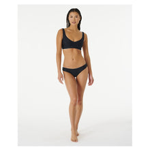 Majtki kąpielowe RIP CURL Mirage Revo Cheeky Pant czarny - Stroje - Adventure Sports
Majtki kąpielowe RIP CURL Mirage Revo Cheeky Pant czarny - Stroje - Adventure Sports