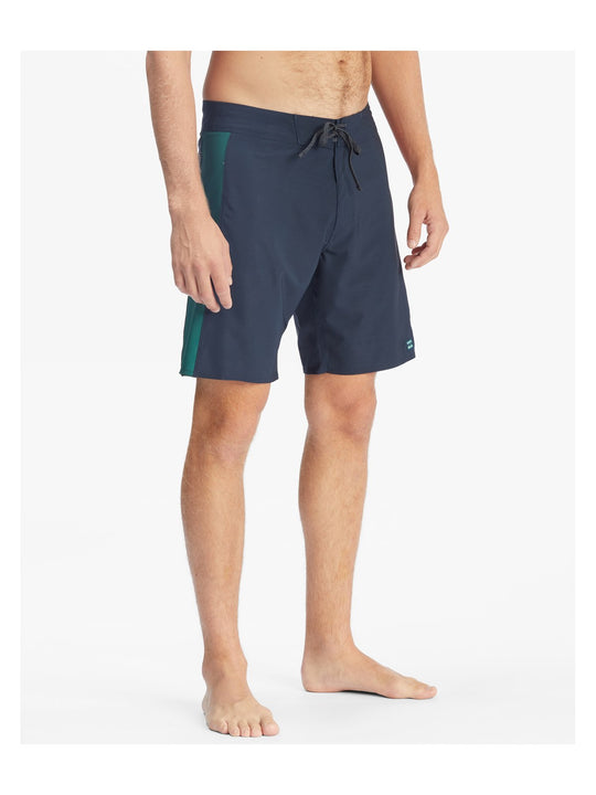Boardshorty BILLABONG D Bah CiCLO® Pro M Bdsh - granatowy - Adventure Sports
Boardshorty BILLABONG D Bah CiCLO® Pro M Bdsh - granatowy - Adventure Sports