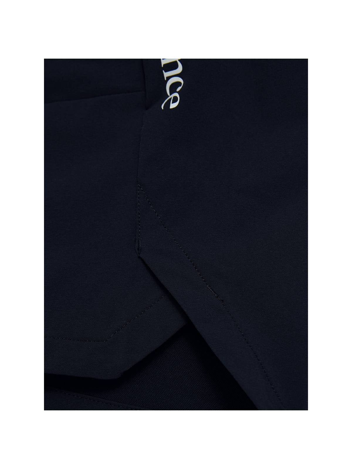 adventuresports szorty-peak-performance-w-trail-shorts-czarny-g80238020-050 detail