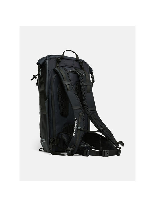 idventuresports.comecak-peak-performance-hike-backpack-g80705010-050 tyl
