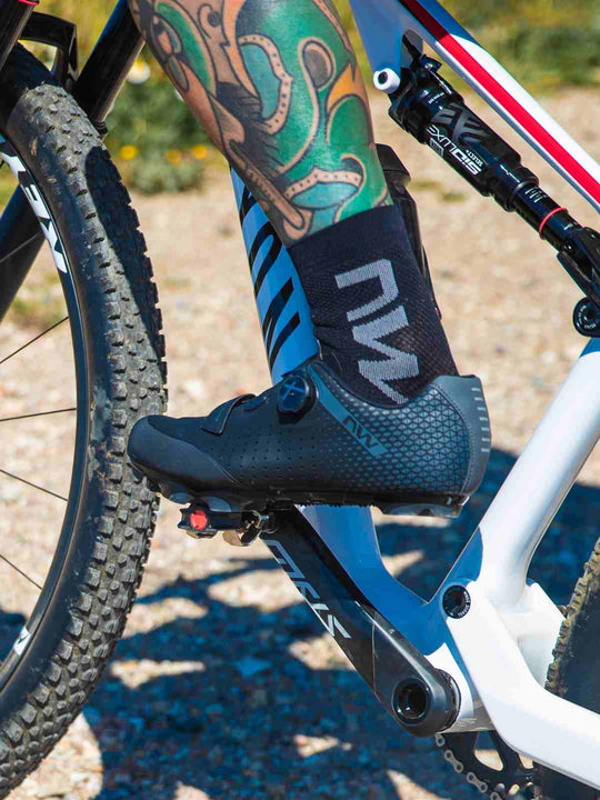 Skarpety rowerowe NORTHWAVE Extreme Air Mid - czarny - Adventure Sports
