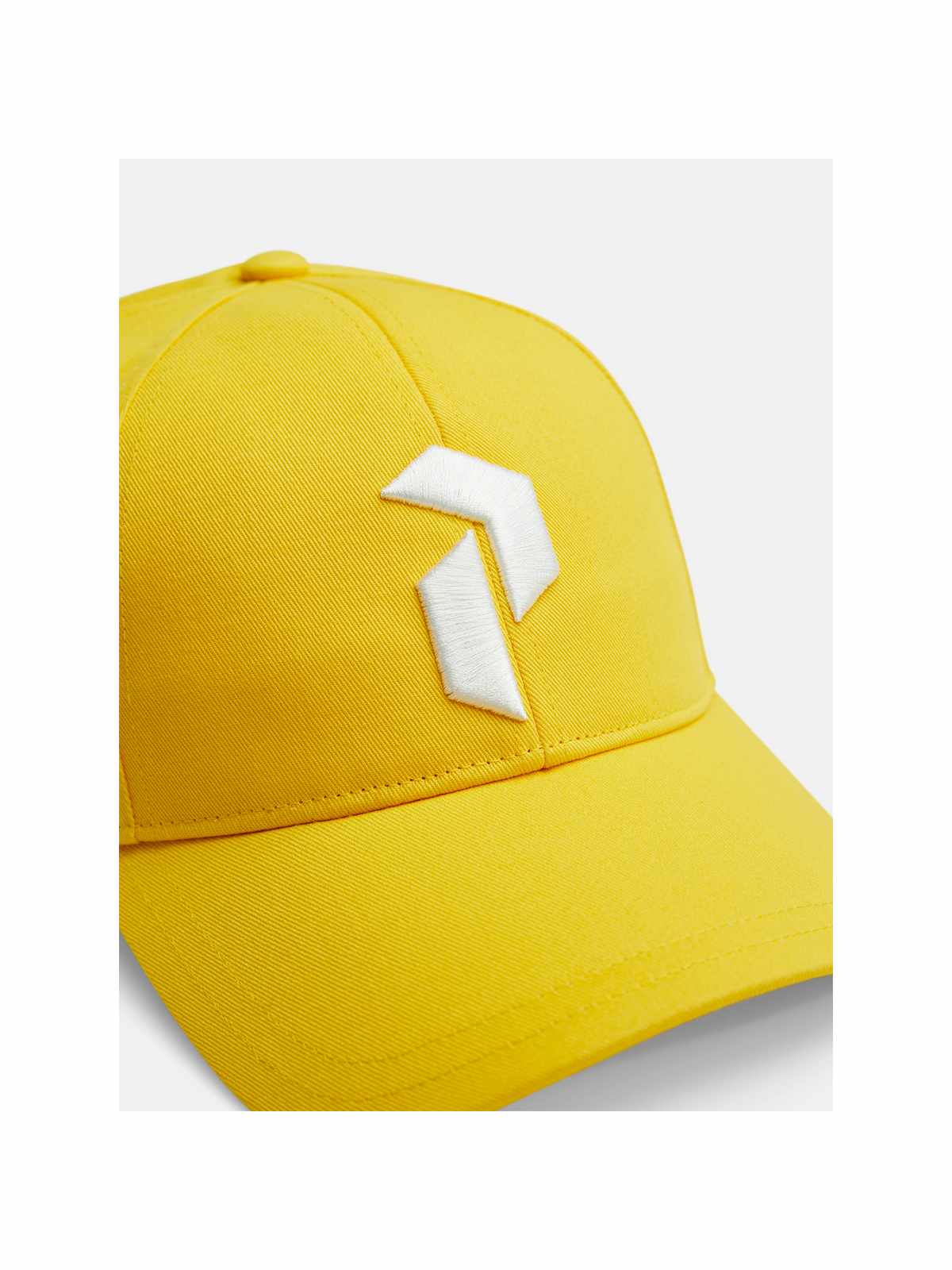 adventuresports czapka-peak-performance-retro-cap-g77970400-ry1 detail