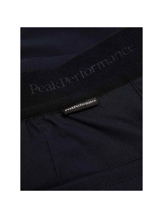 adventuresports szorty-peak-performance-w-player-shorts-czarny-g80273010-050 detail

