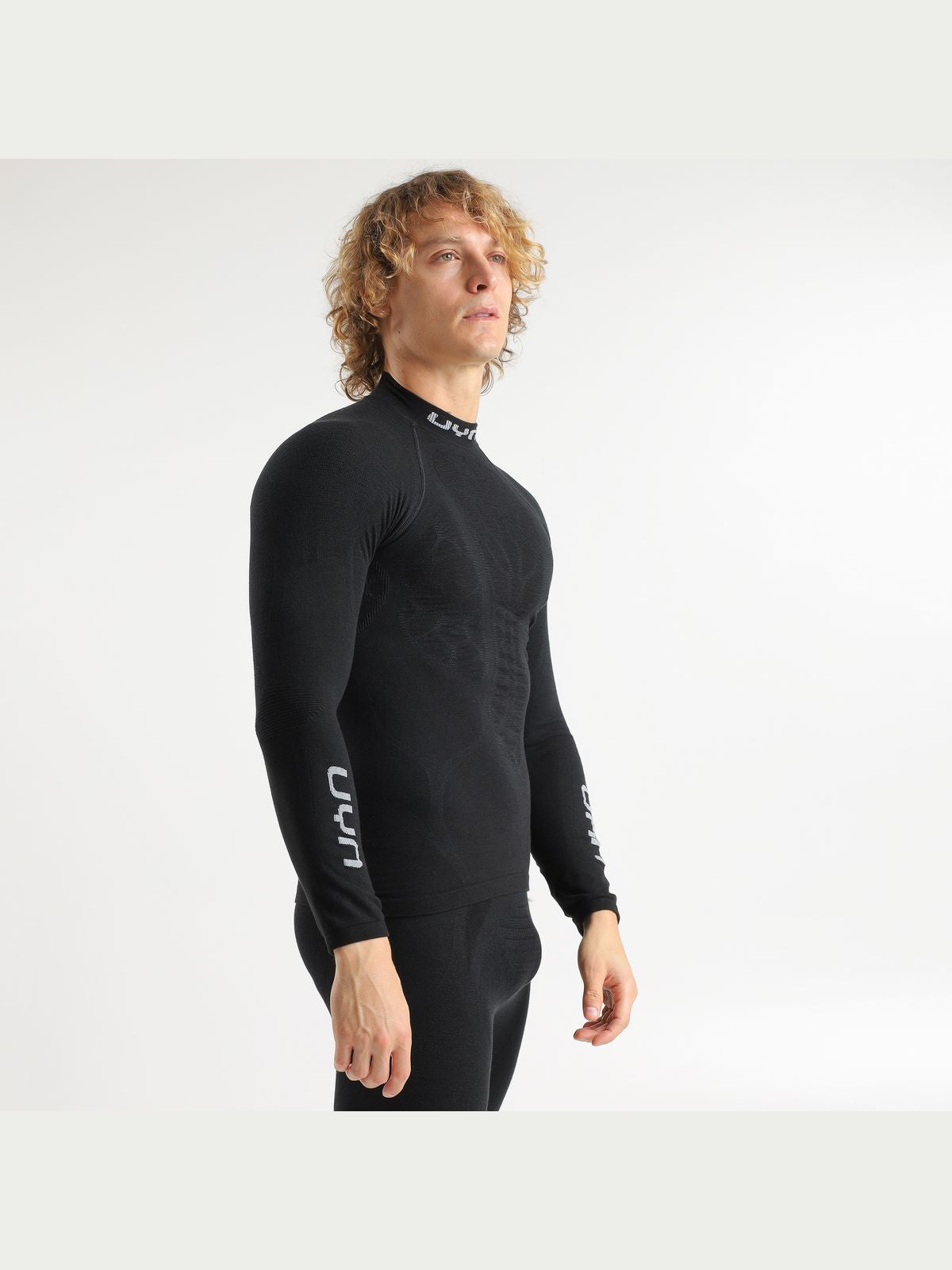 Koszulka UYN Man Elevatyon Biomorph Uw Shirt Long Sl. Turtle Neck czarny