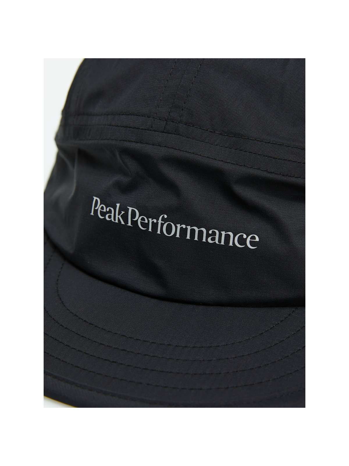 adventuresports czapka-peak-performance-trail-cap-czarny-g80049010-050 tyl
