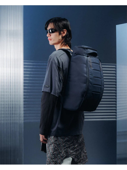 Plecak Db™ Hugger Backpack 30L niebieski
