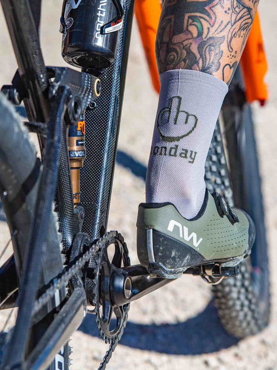 Skarpety rowerowe NORTHWAVE Sunday Monday Sock jasny szary/zielony - Adventure Sports

