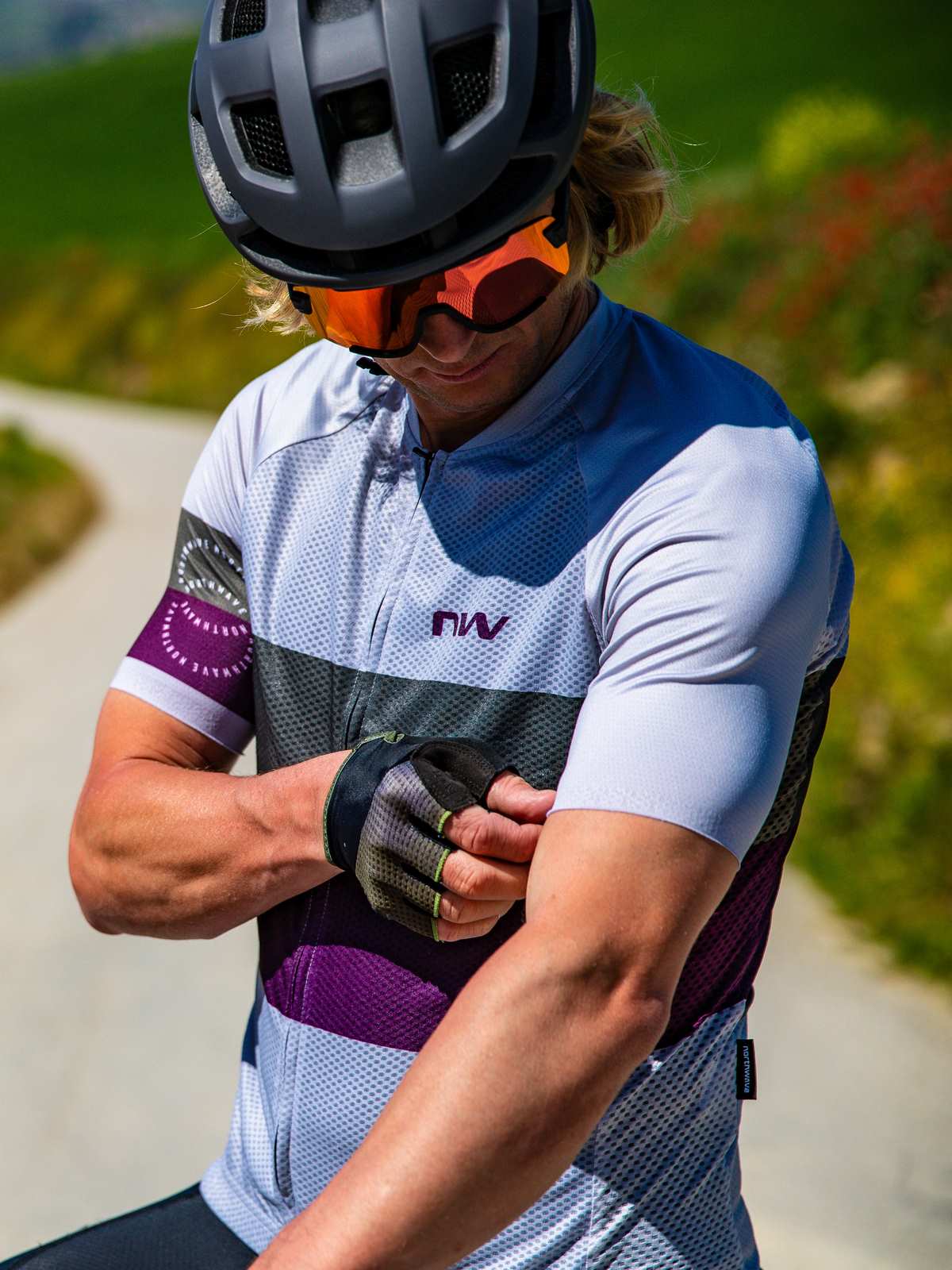 Koszulka rowerowa NORTHWAVE Blade Air Jersey - jasny szary/fioletowy - Adventure Sports