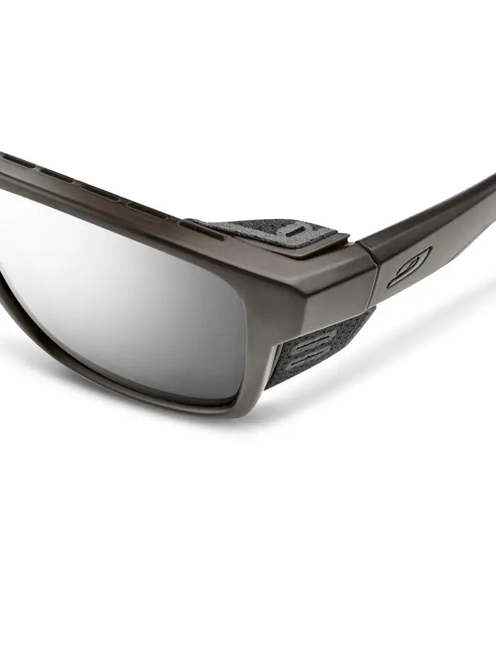 Okulary fotochromowe Julbo Shield M - czarny | Reactiv Performance cat 2-4 Dl Bleu - Adventure Sports